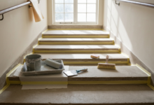 Steintreppe streichen: Anleitung für neuen Glanz